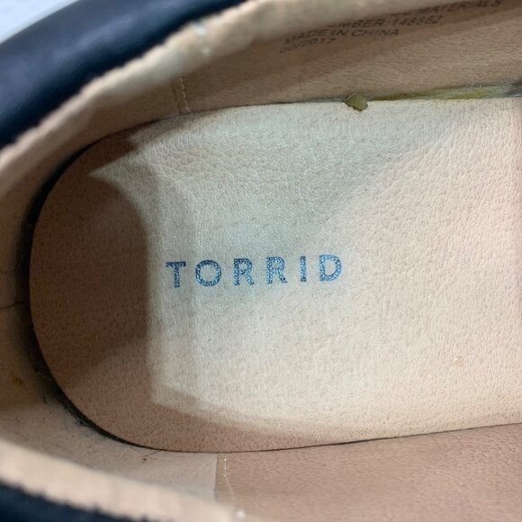 Torrid Womens Size 10.5W Black Faux Leather Slip-On Sneakers - Picture 4 of 7